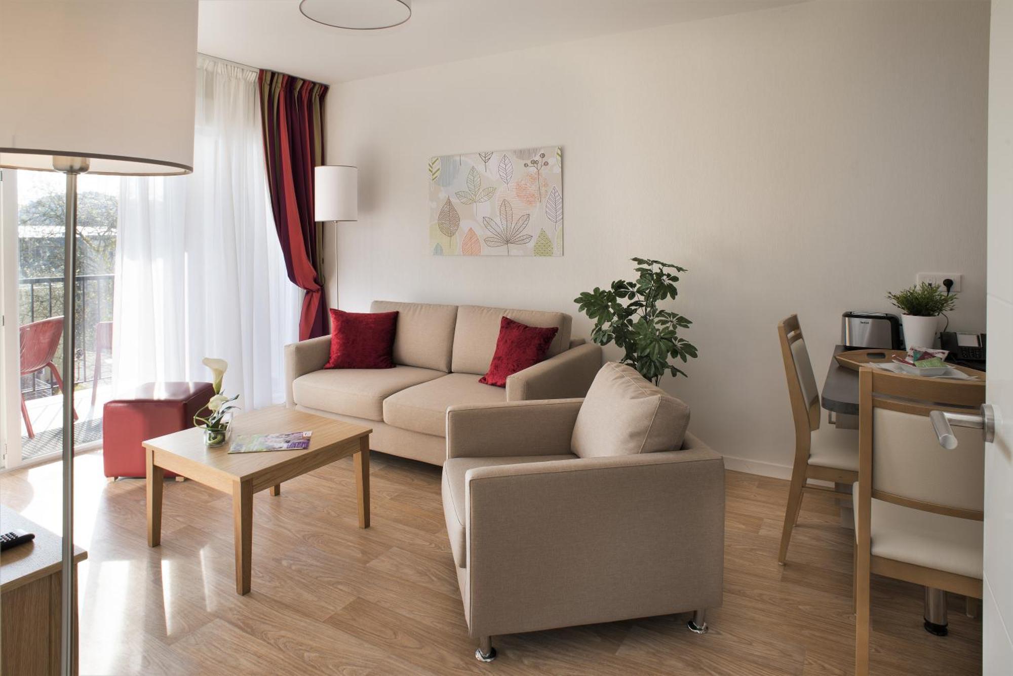 Domitys Les Greements D'Or - Residence Seniors Douarnenez Dış mekan fotoğraf