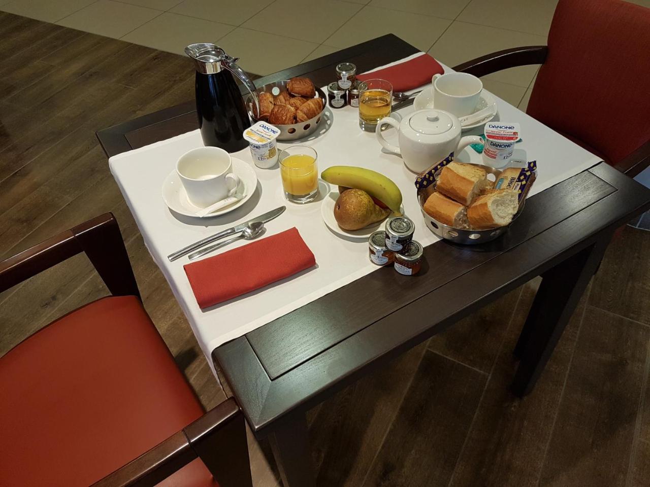 Domitys Les Greements D'Or - Residence Seniors Douarnenez Dış mekan fotoğraf